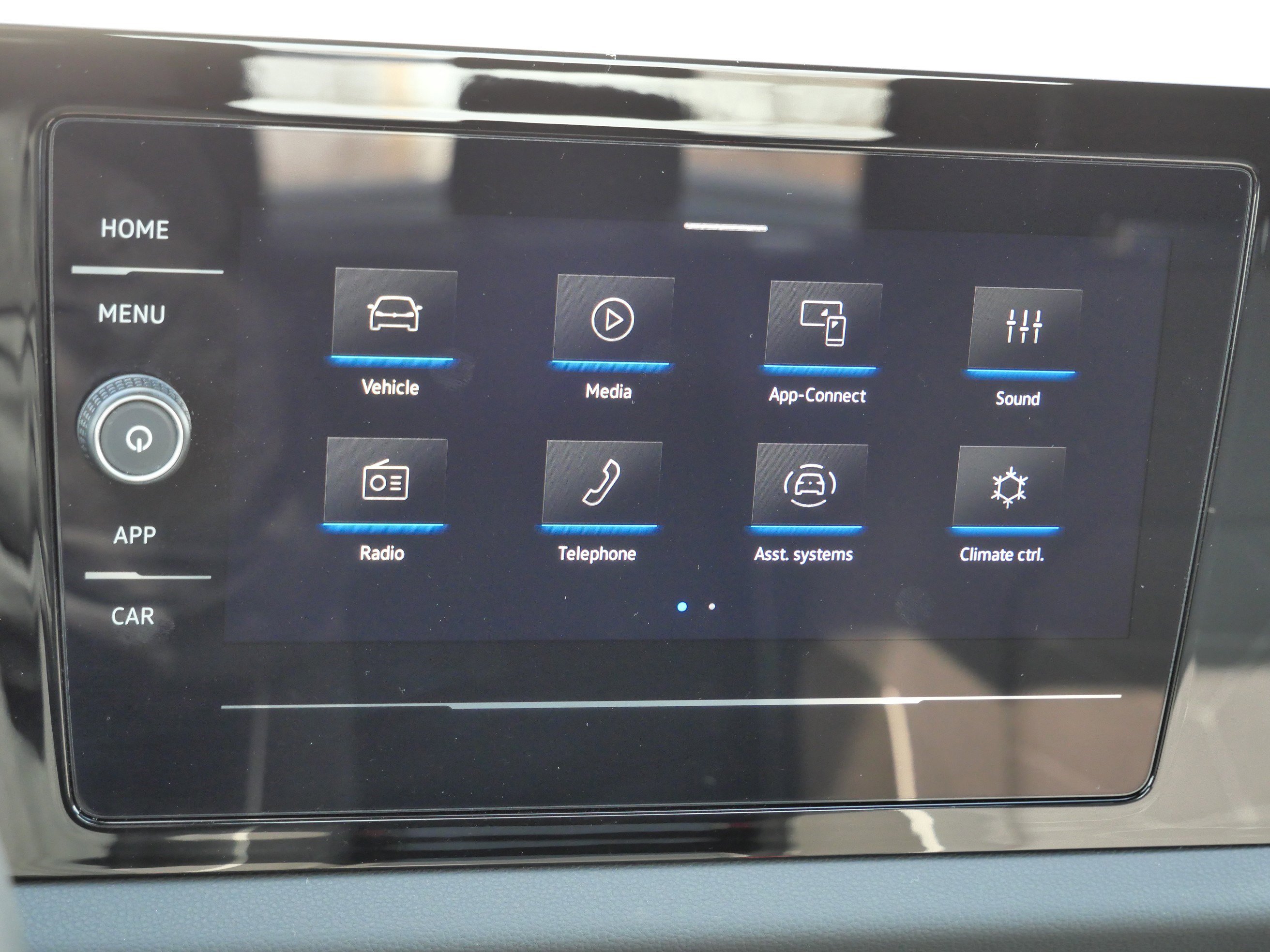 Certified 2025 Volkswagen Jetta Sport image 24