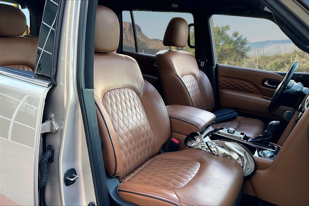 Used 2024 INFINITI QX80 Sensory w/ Cargo Package AWD/4WD image 7