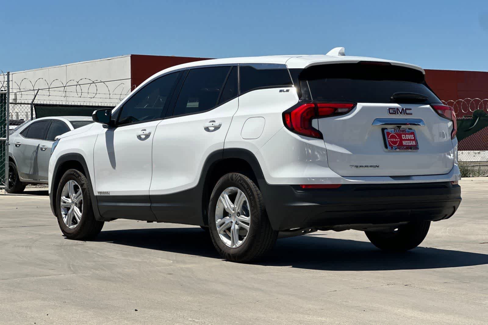 Used 2020 GMC Terrain SLE FWD image 7