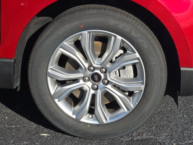 Used 2023 Ford Edge Titanium image 22