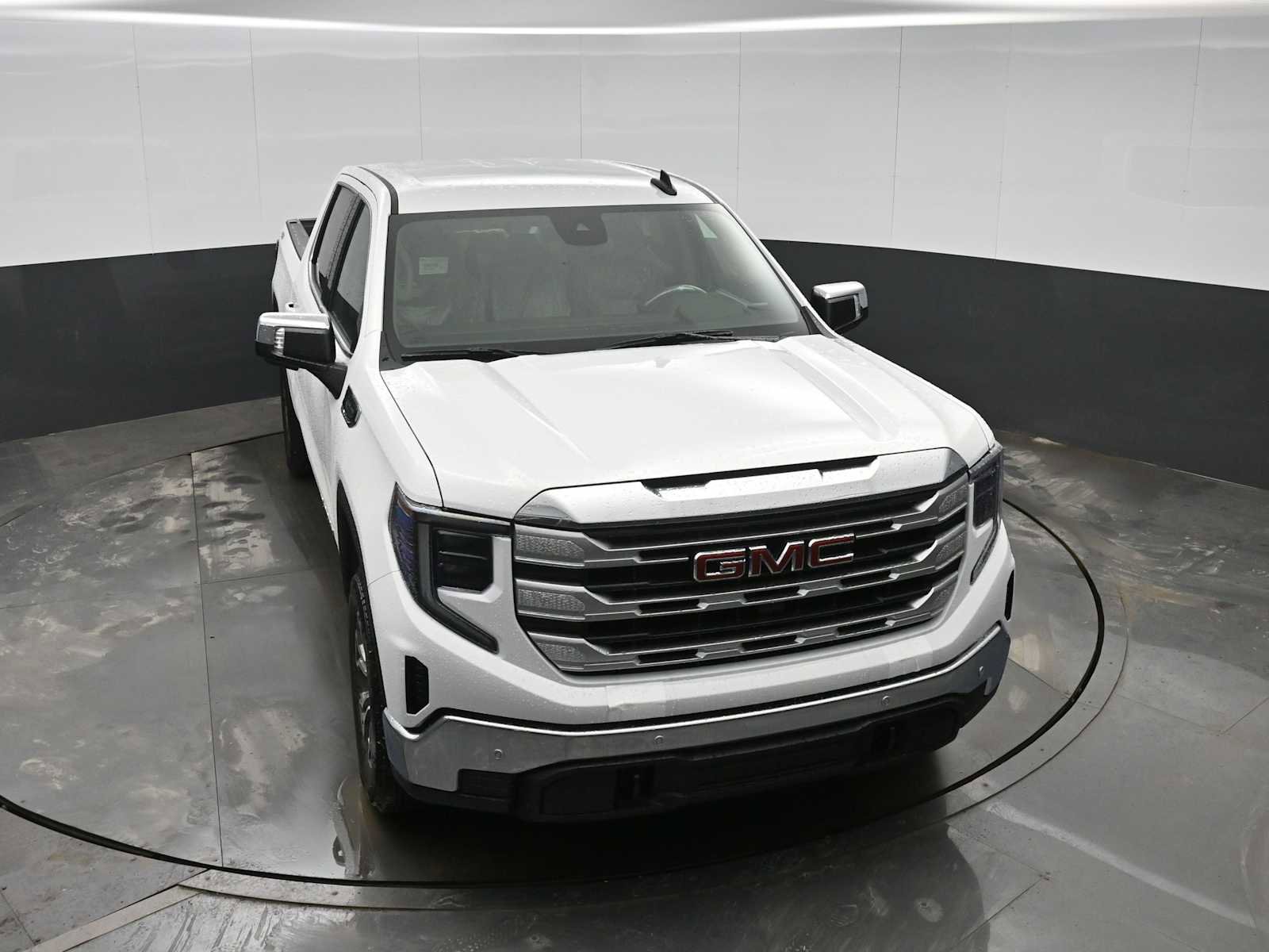 New 2026 GMC Sierra 1500 SLE w/ Preferred Package AWD/4WD image 23