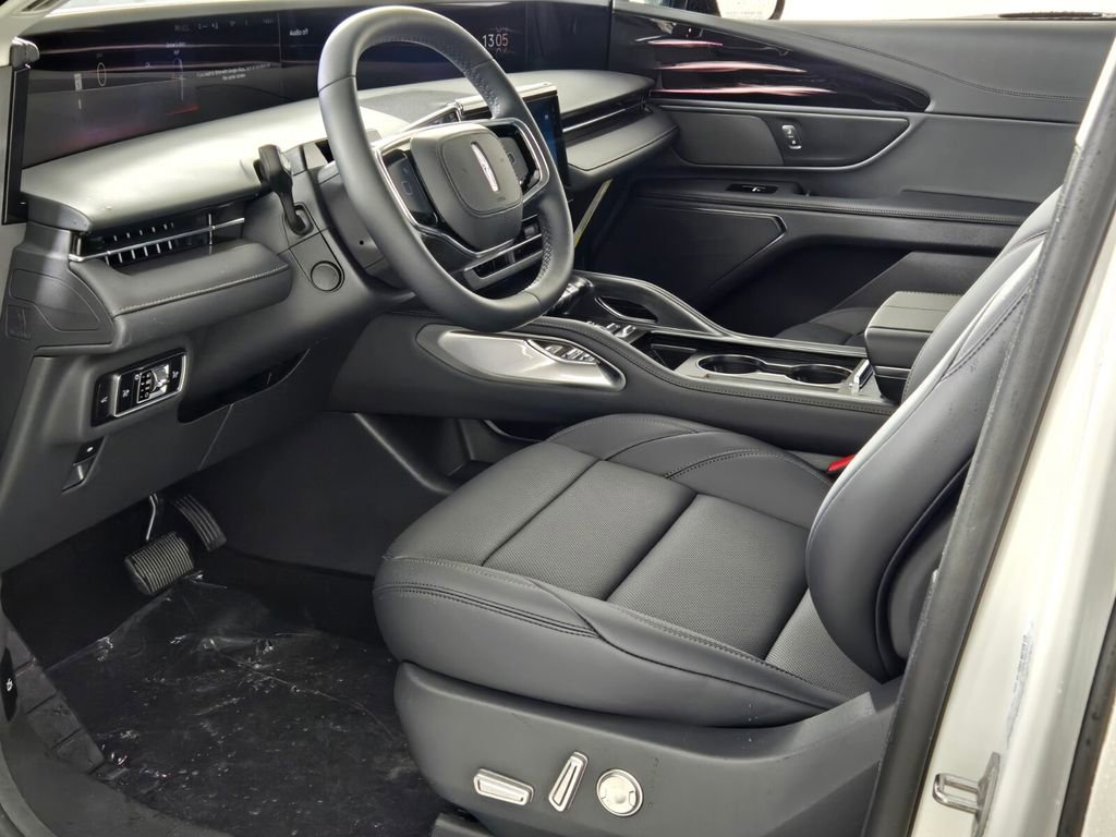 New 2026 Lincoln Nautilus Premier image 8