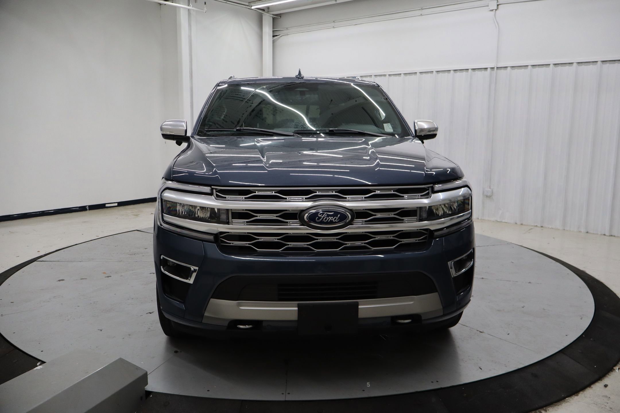 Used 2022 Ford Expedition Max Platinum AWD/4WD image 11