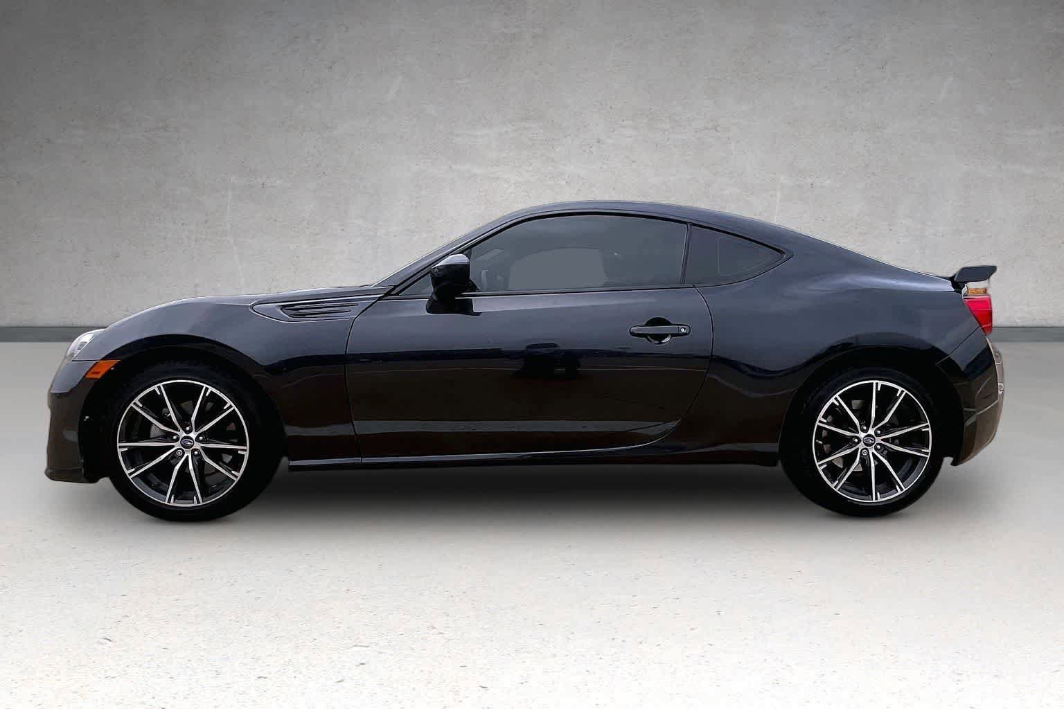 Used 2017 Subaru BRZ Limited w/ Popular Package #3 RWD image 3