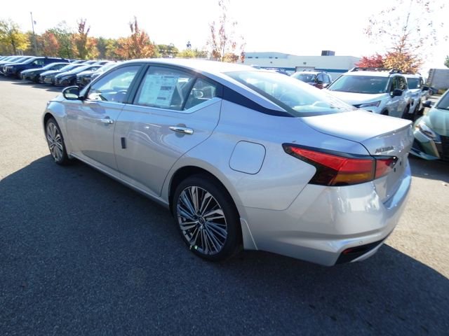 New 2025 Nissan Altima 2.5 SL AWD/4WD image 5