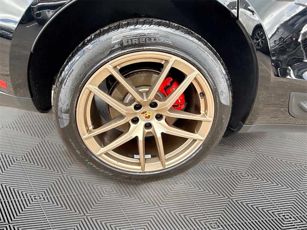 Used 2022 Porsche Macan S w/ Premium Package Plus image 30