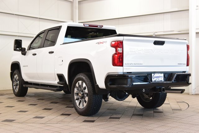 Used 2024 Chevrolet Silverado 2500 Custom w/ Custom Value Package image 6