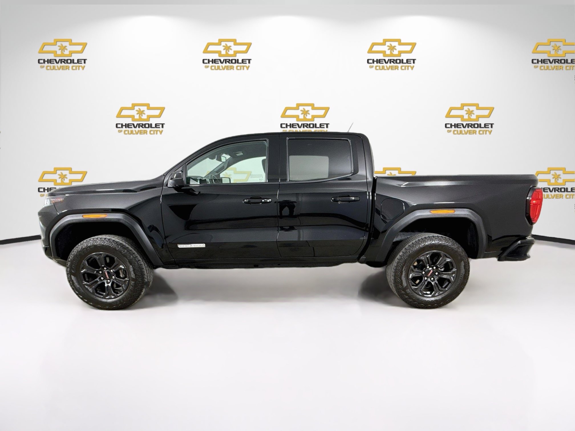 Used 2024 GMC Canyon Elevation w/ Convenience Package RWD image 5