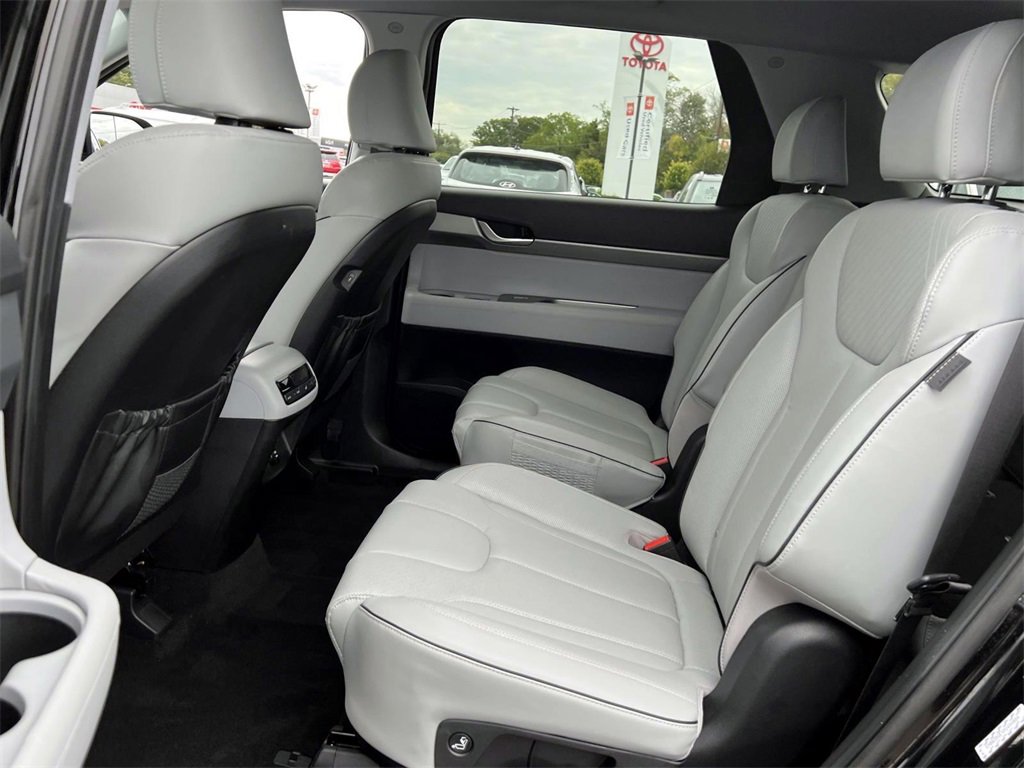 Certified 2023 Hyundai Palisade SEL image 11