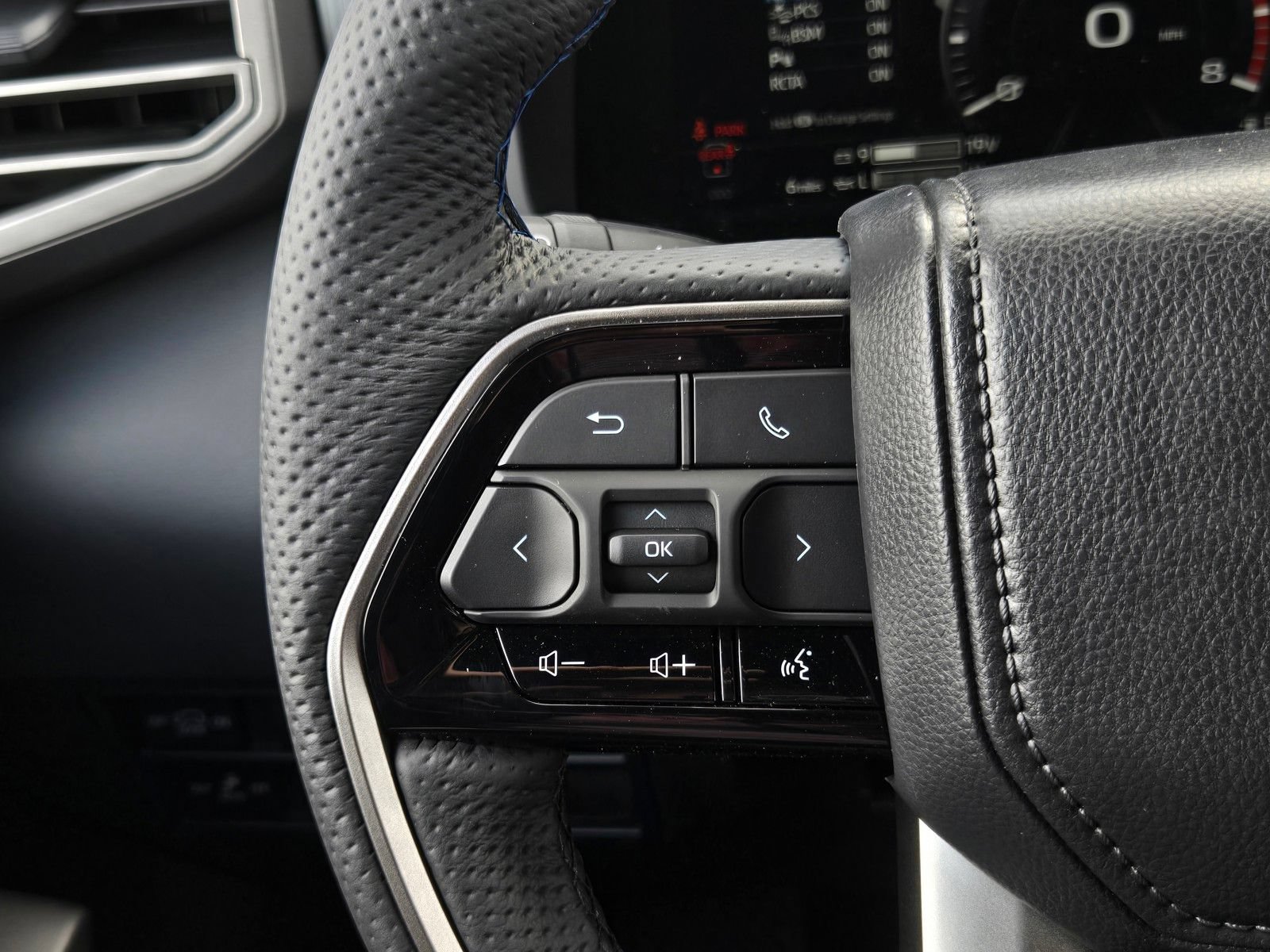 Certified 2026 Toyota Sequoia Platinum AWD/4WD image 24
