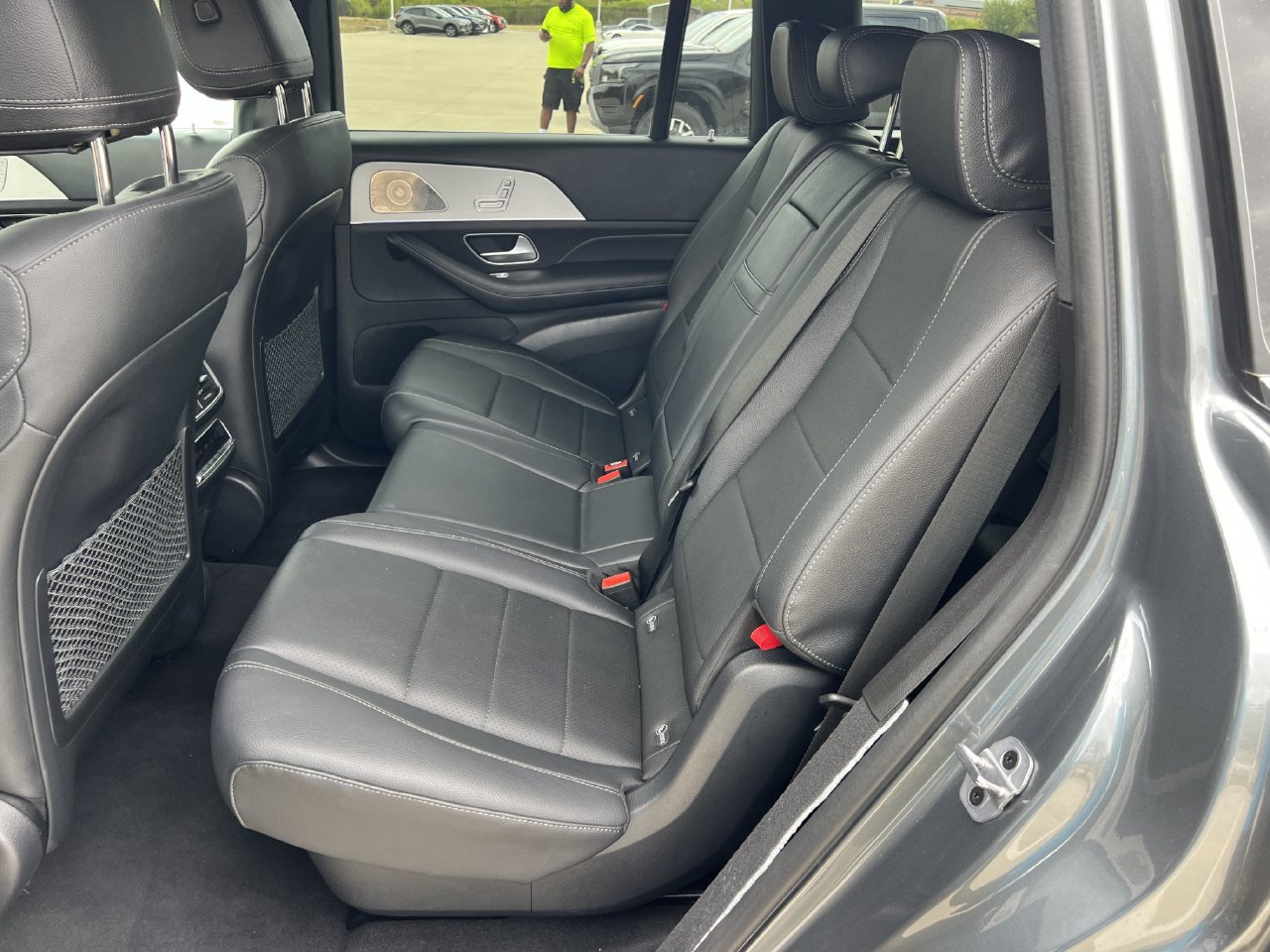 Used 2024 Mercedes-Benz GLS 450 4MATIC image 10