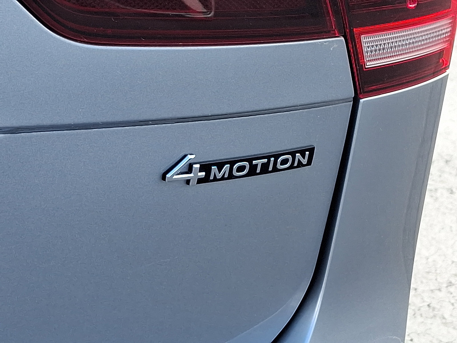 Certified 2022 Volkswagen Tiguan SE AWD/4WD image 30