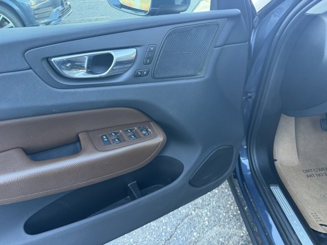 Used 2019 Volvo XC60 T6 Inscription w/ Protection Package image 8