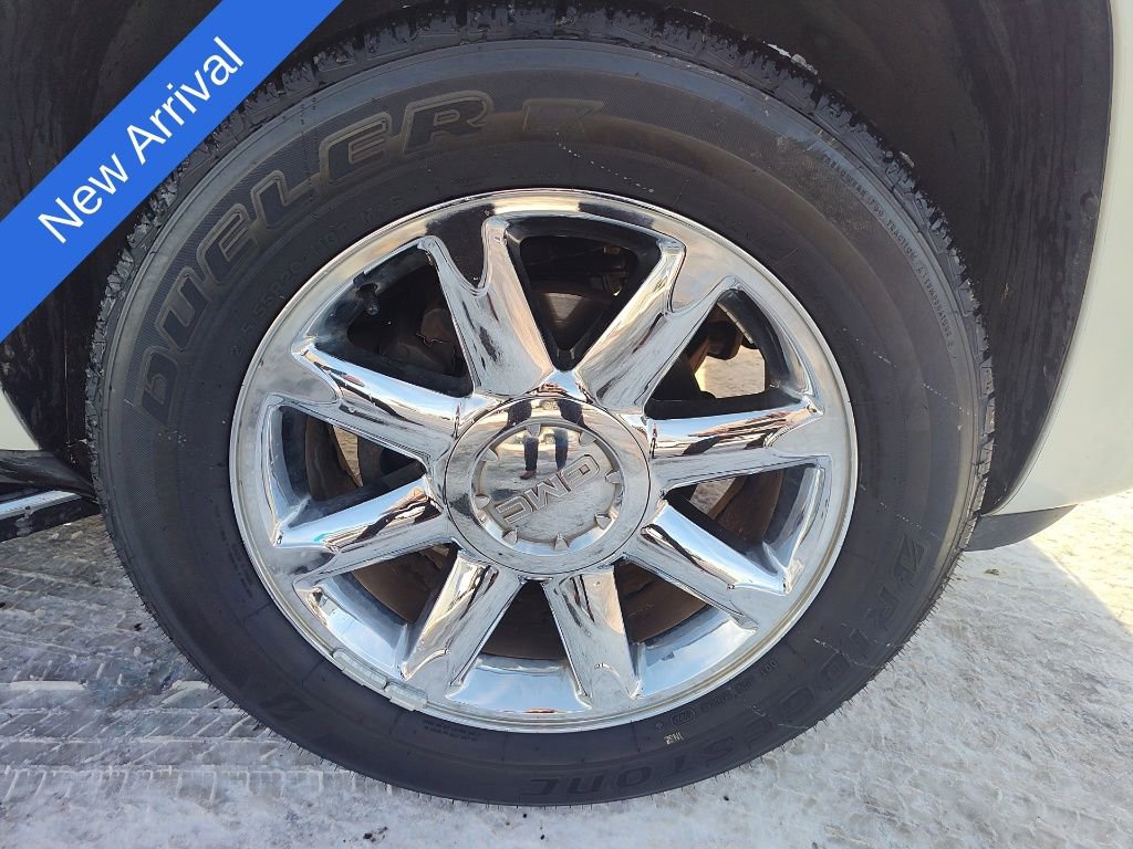 Used 2011 GMC Yukon Denali image 16