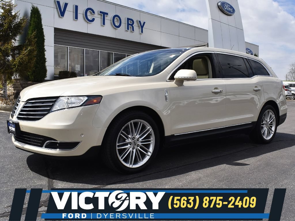 Used 2018 Lincoln MKT AWD w/ Technology Package image 1