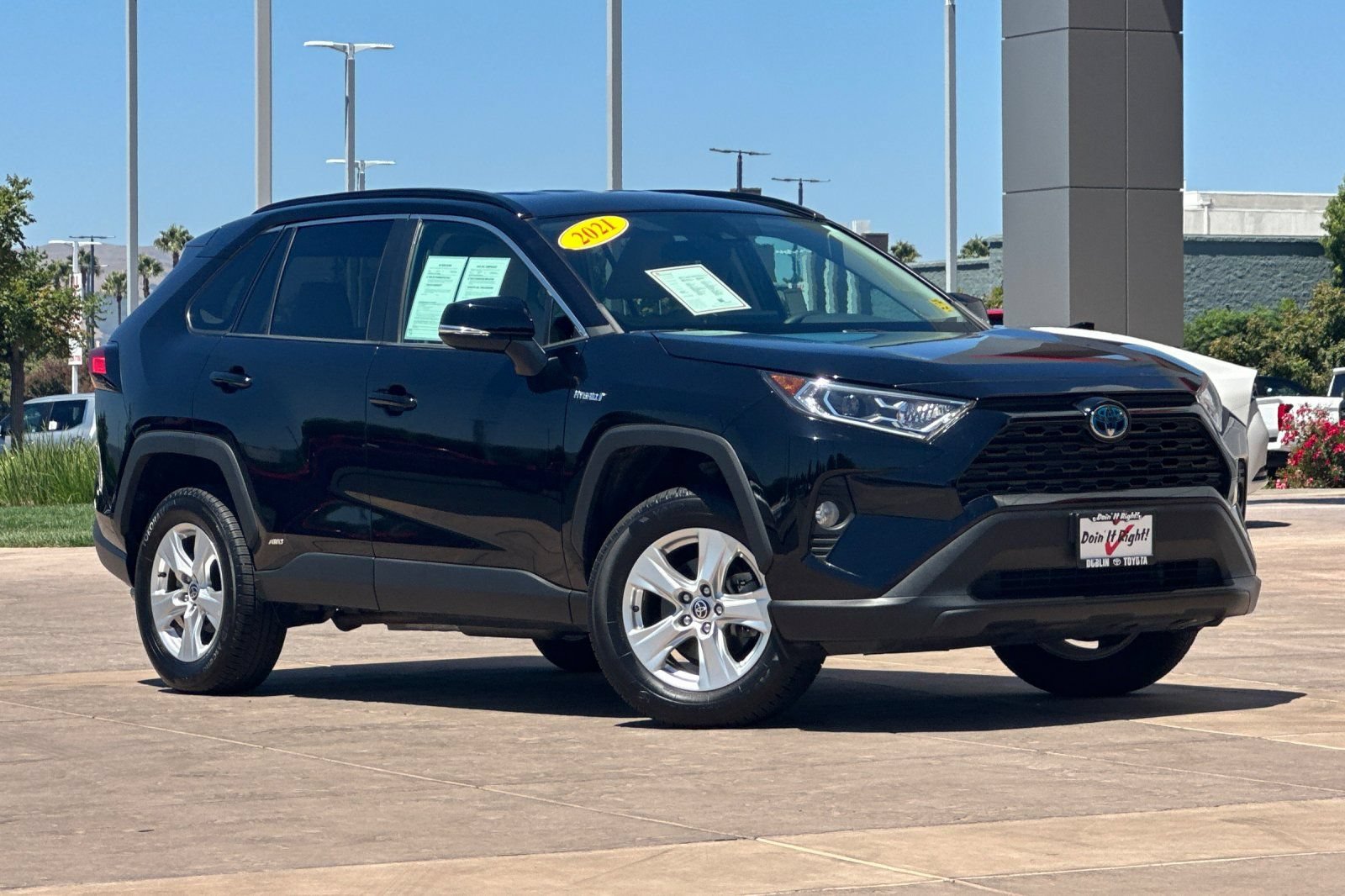 Certified 2021 Toyota RAV4 XLE AWD/4WD image 2