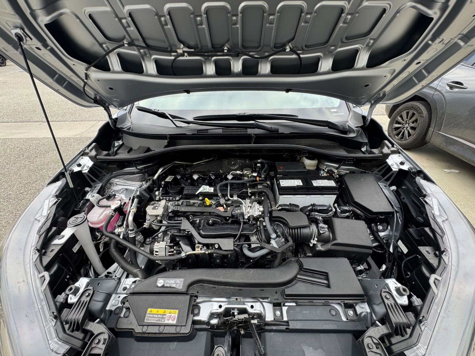 Used 2025 Toyota Corolla Cross LE image 31