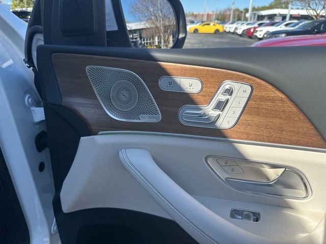 Certified 2025 Mercedes-Benz GLS 450 4MATIC image 40