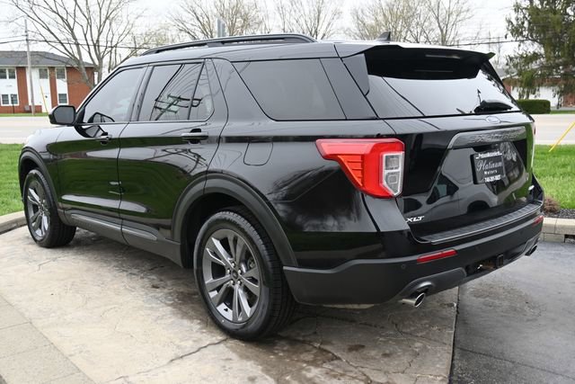 Used 2022 Ford Explorer XLT w/ Equipment Group 202A image 7