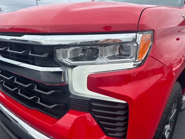 Used 2022 Chevrolet Silverado 1500 LT AWD/4WD image 20