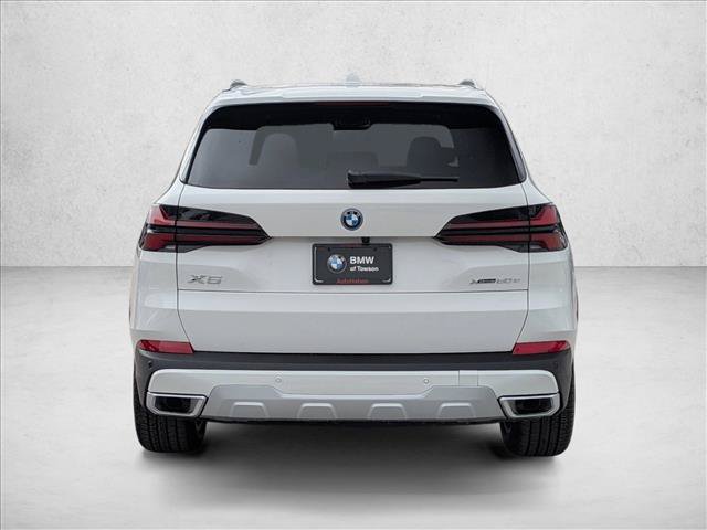 New 2026 BMW X5 xDrive50e w/ Premium Package AWD/4WD image 8