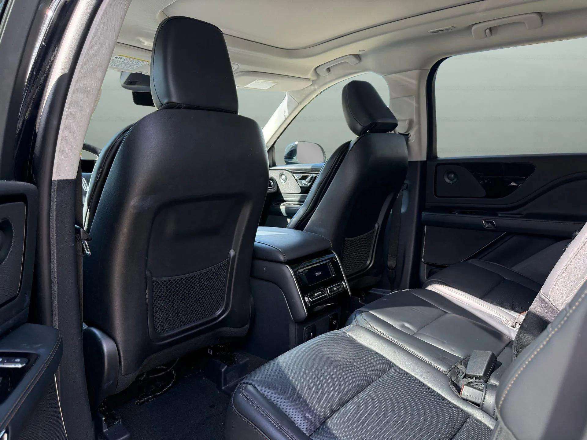 Used 2025 Lincoln Aviator Reserve w/ Illumination Package image 24