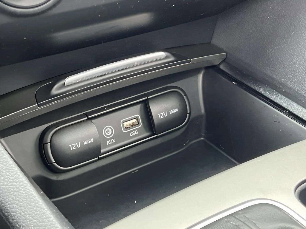 Used 2020 Kia Optima SE image 27