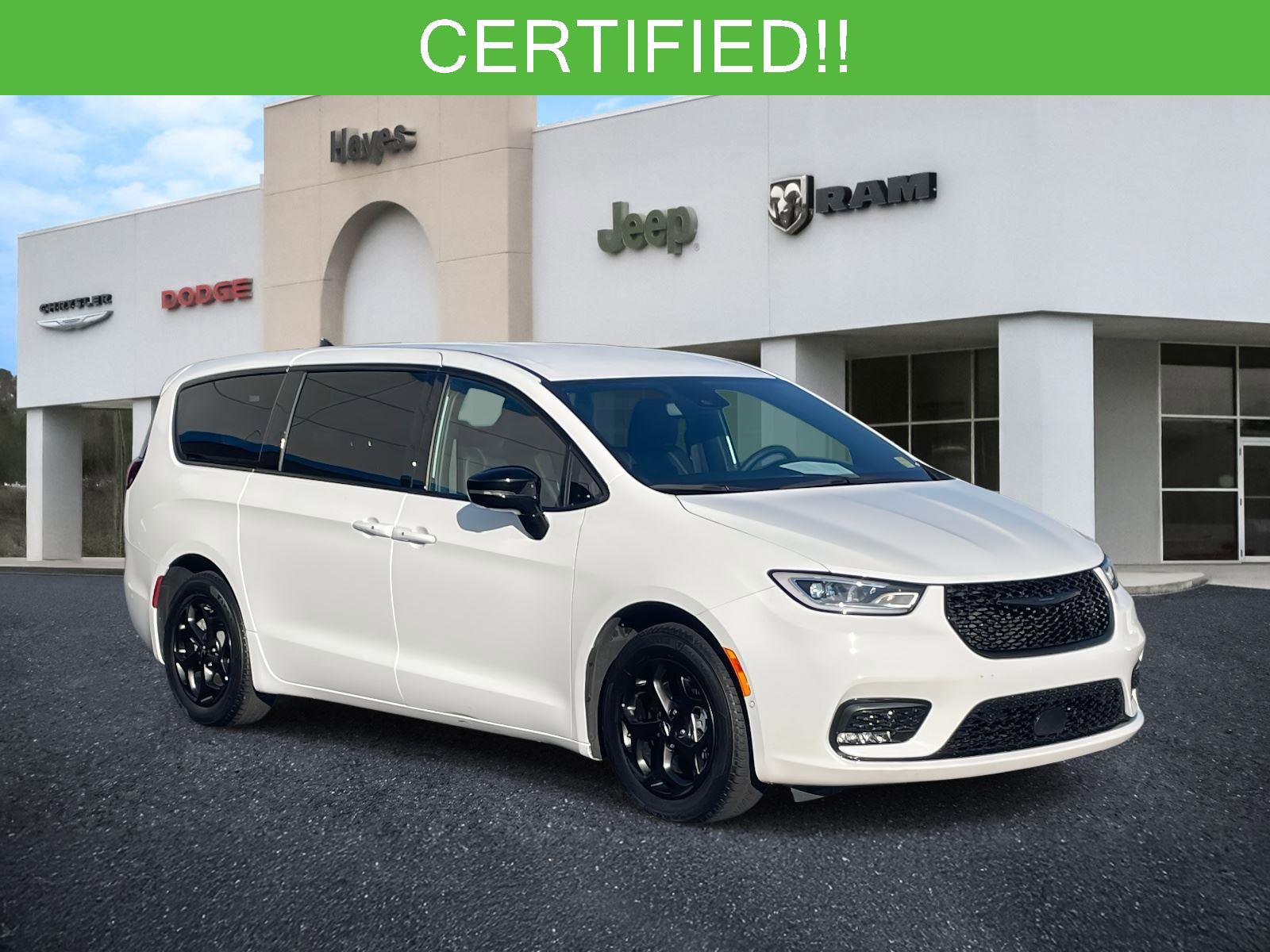 Certified 2024 Chrysler Pacifica Limited