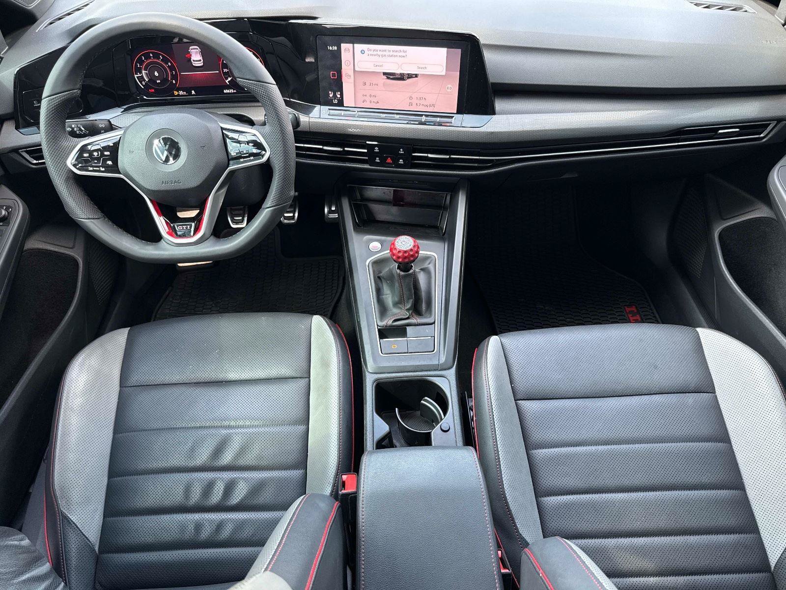 Used 2022 Volkswagen GTI SE FWD image 15