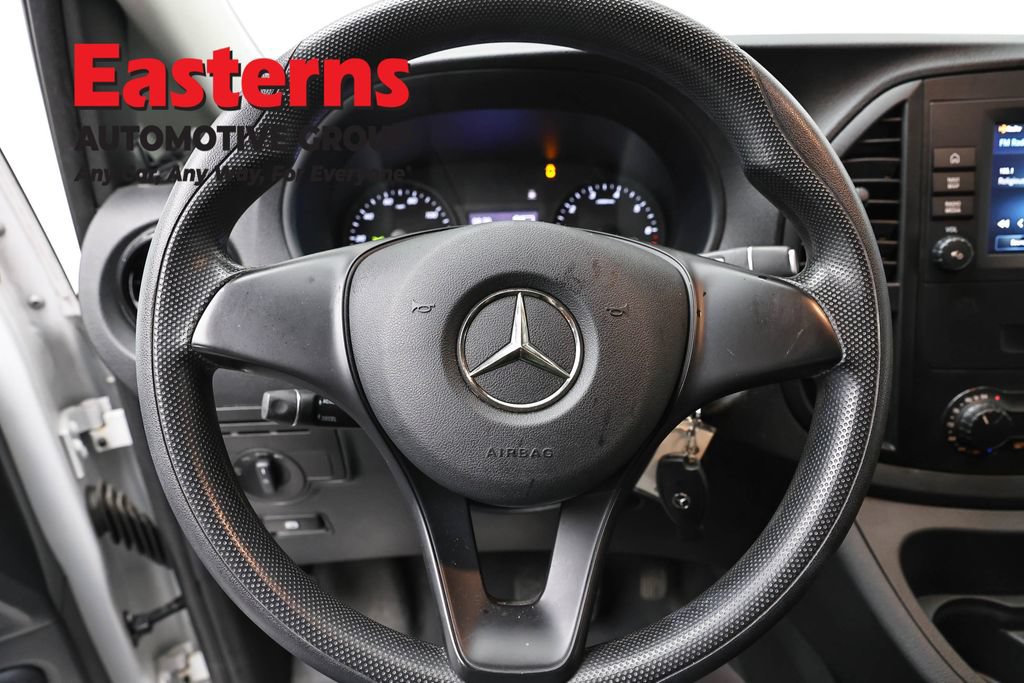 Used 2022 Mercedes-Benz Metris image 10