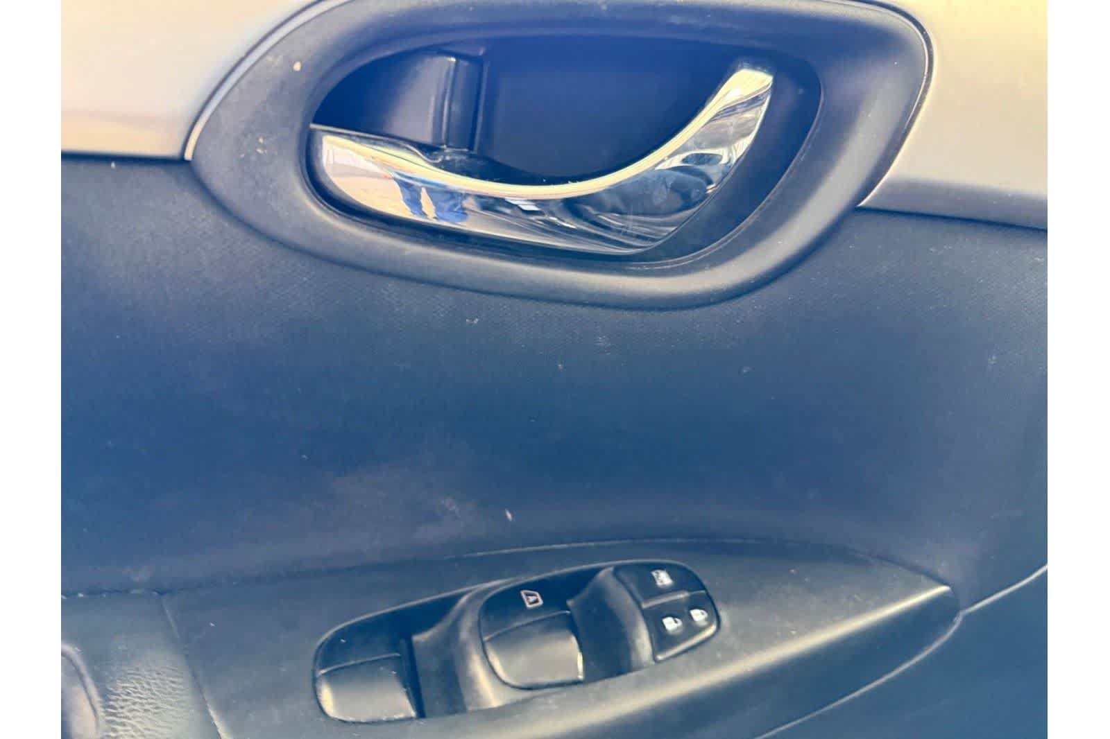 Used 2018 Nissan Sentra S FWD image 13