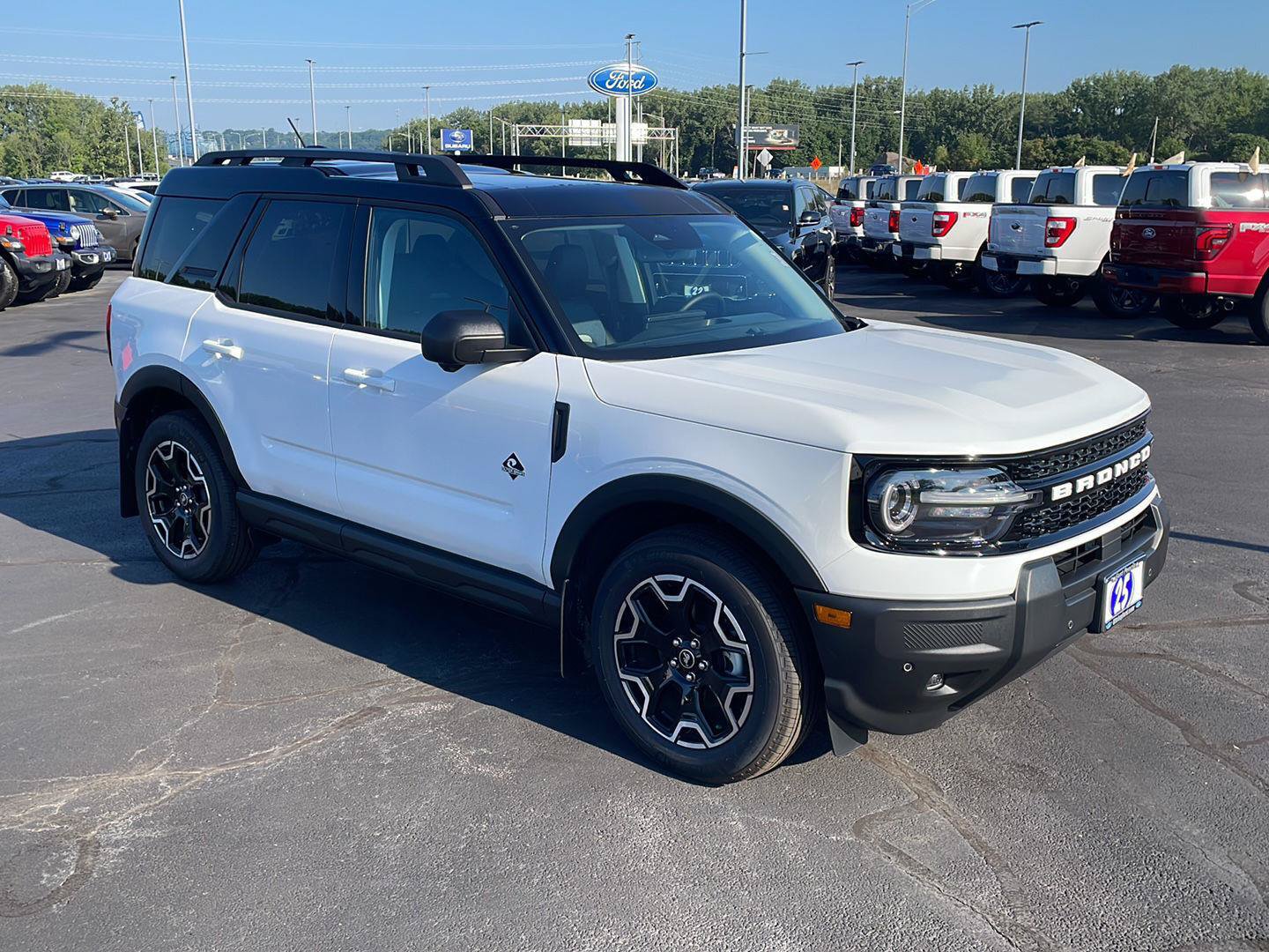 Used 2025 Ford Bronco Sport Outer Banks w/ Outer Banks Tech Package+ AWD/4WD image 7