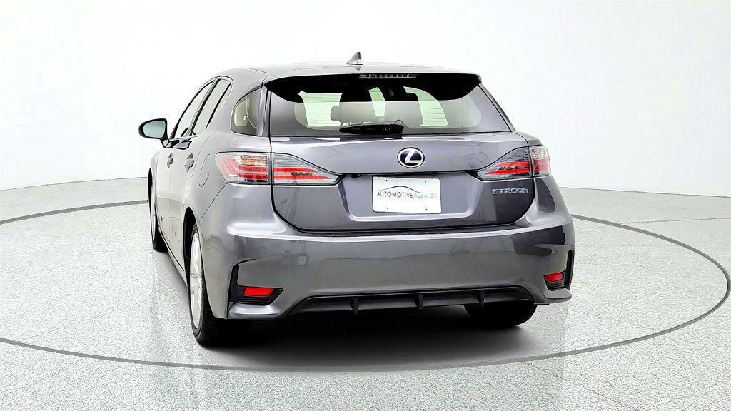 Used 2016 Lexus CT 200h w/ Seat Comfort Package FWD image 6