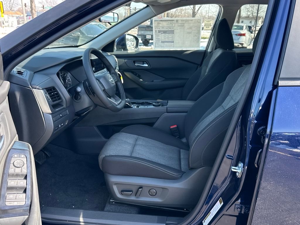 New 2026 Nissan Rogue SV image 9