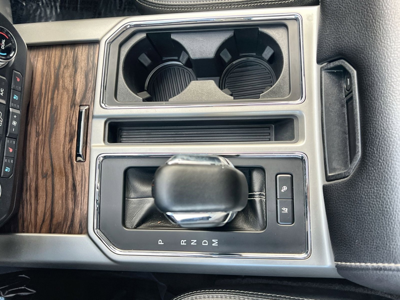 Used 2020 Ford F150 Lariat w/ Equipment Group 502A Luxury image 22