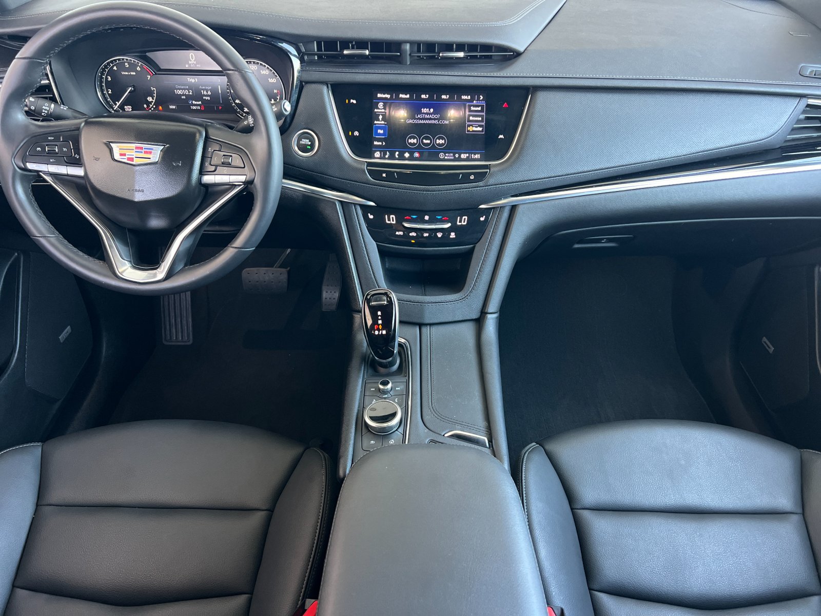 Certified 2025 Cadillac XT6 Luxury FWD image 13