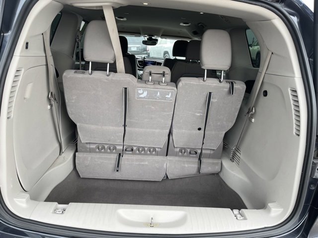 Used 2020 Chrysler Pacifica Touring w/ Advanced Safetytec Group image 37