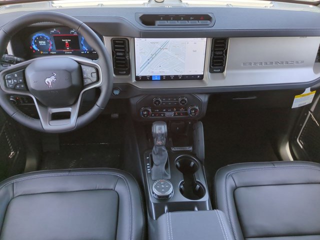 New 2026 Ford Bronco Outer Banks w/ Sasquatch Package AWD/4WD image 15