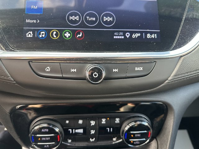 Used 2023 Buick Encore GX Select AWD/4WD image 20