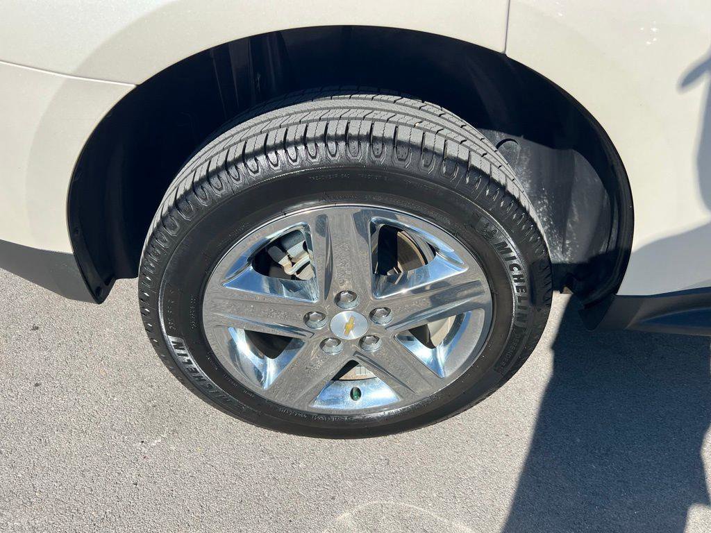 Used 2014 Chevrolet Equinox LTZ image 10