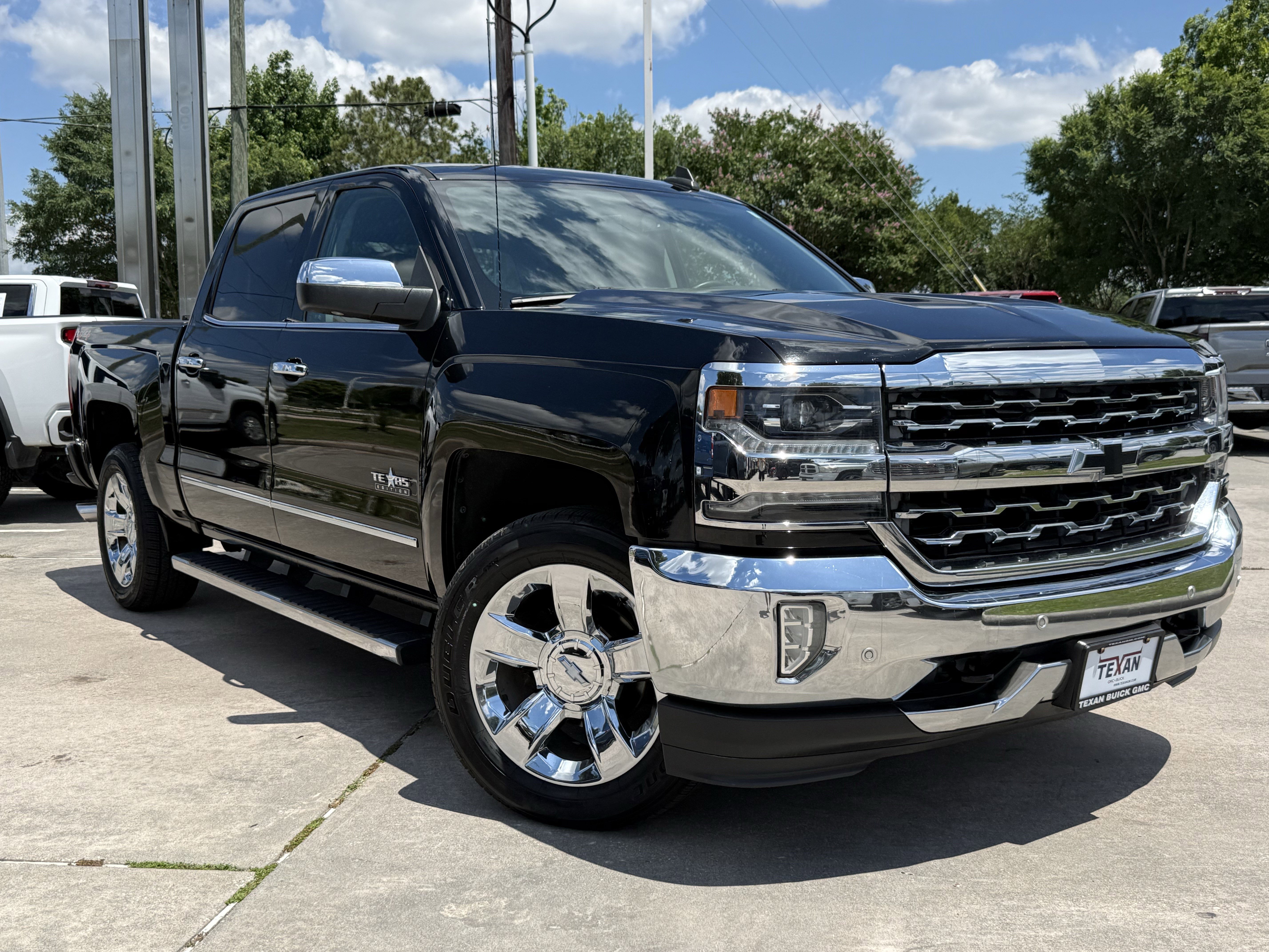 Used 2017 Chevrolet Silverado 1500 LTZ w/ Texas Edition AWD/4WD image 2
