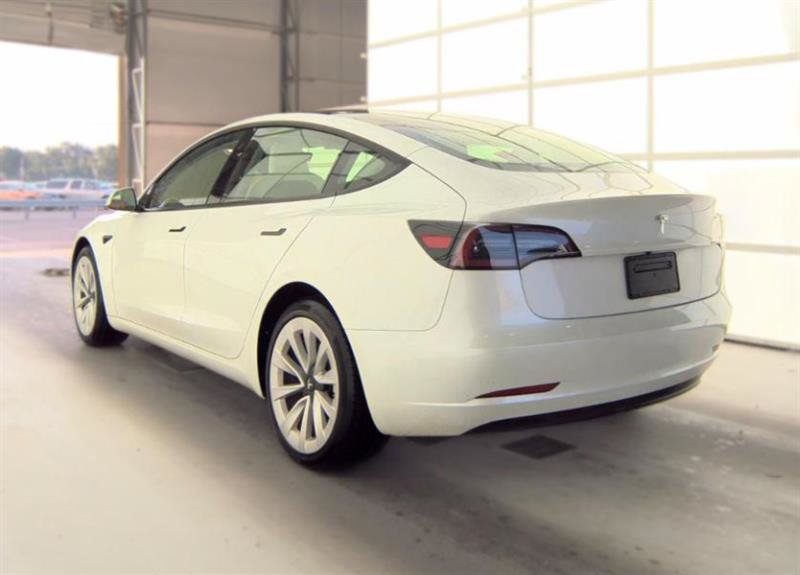 Used 2023 Tesla Model 3 Standard Range RWD image 3
