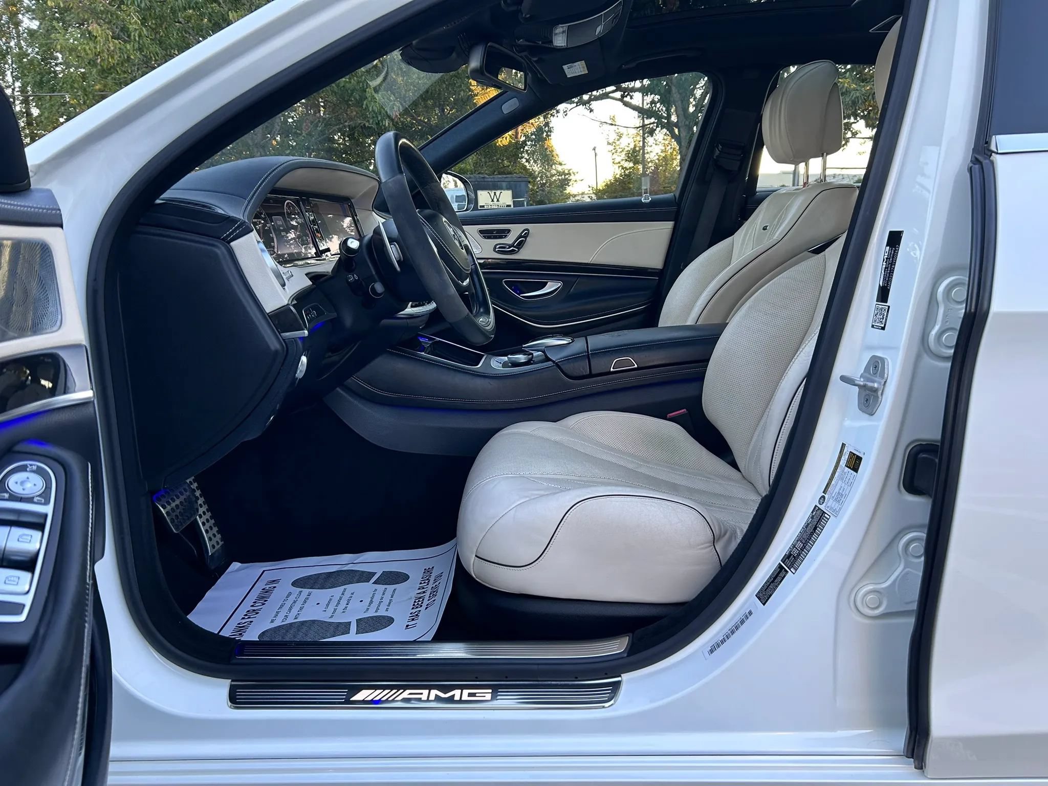 Used 2015 Mercedes-Benz S 63 AMG 4MATIC Sedan image 29