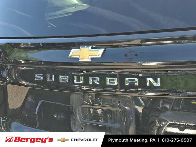 Certified 2025 Chevrolet Suburban LT AWD/4WD image 32