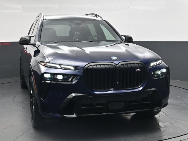 Certified 2025 BMW X7 M60i AWD/4WD image 11
