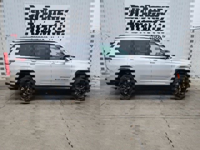 New 2025 Jeep Grand Cherokee L Limited image 13