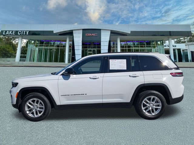 Used 2025 Jeep Grand Cherokee Laredo X RWD image 6