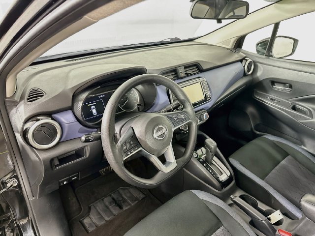 Used 2024 Nissan Versa SV FWD image 17