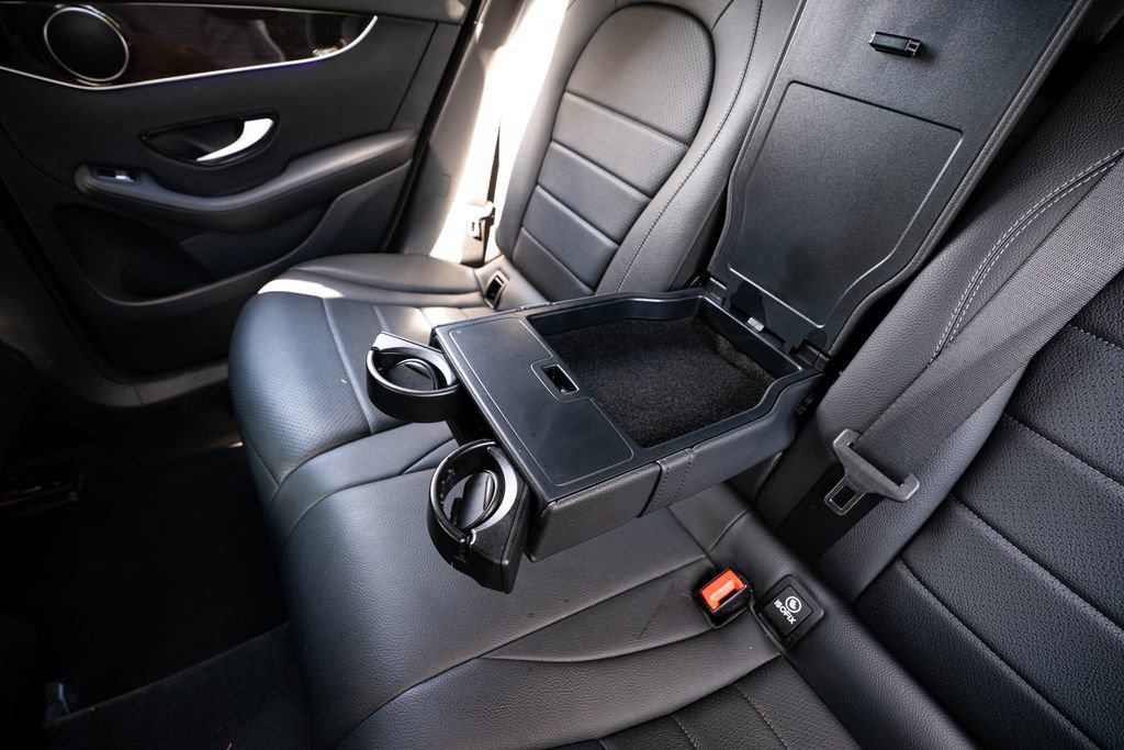 Used 2021 Mercedes-Benz GLC 300 4MATIC w/ Premium Package image 45