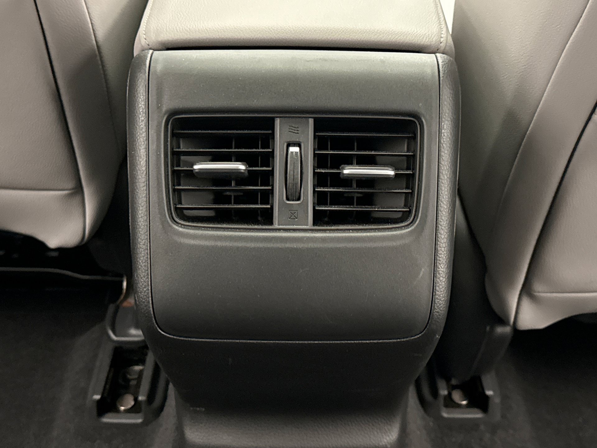 Used 2018 Honda Accord EX-L image 16